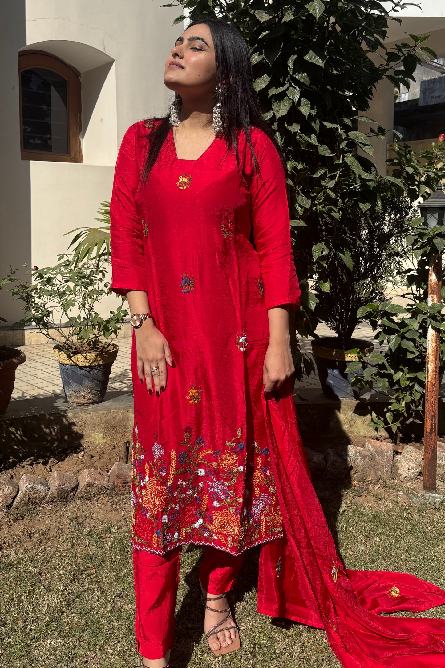 AASHIRYA RED SUIT SET