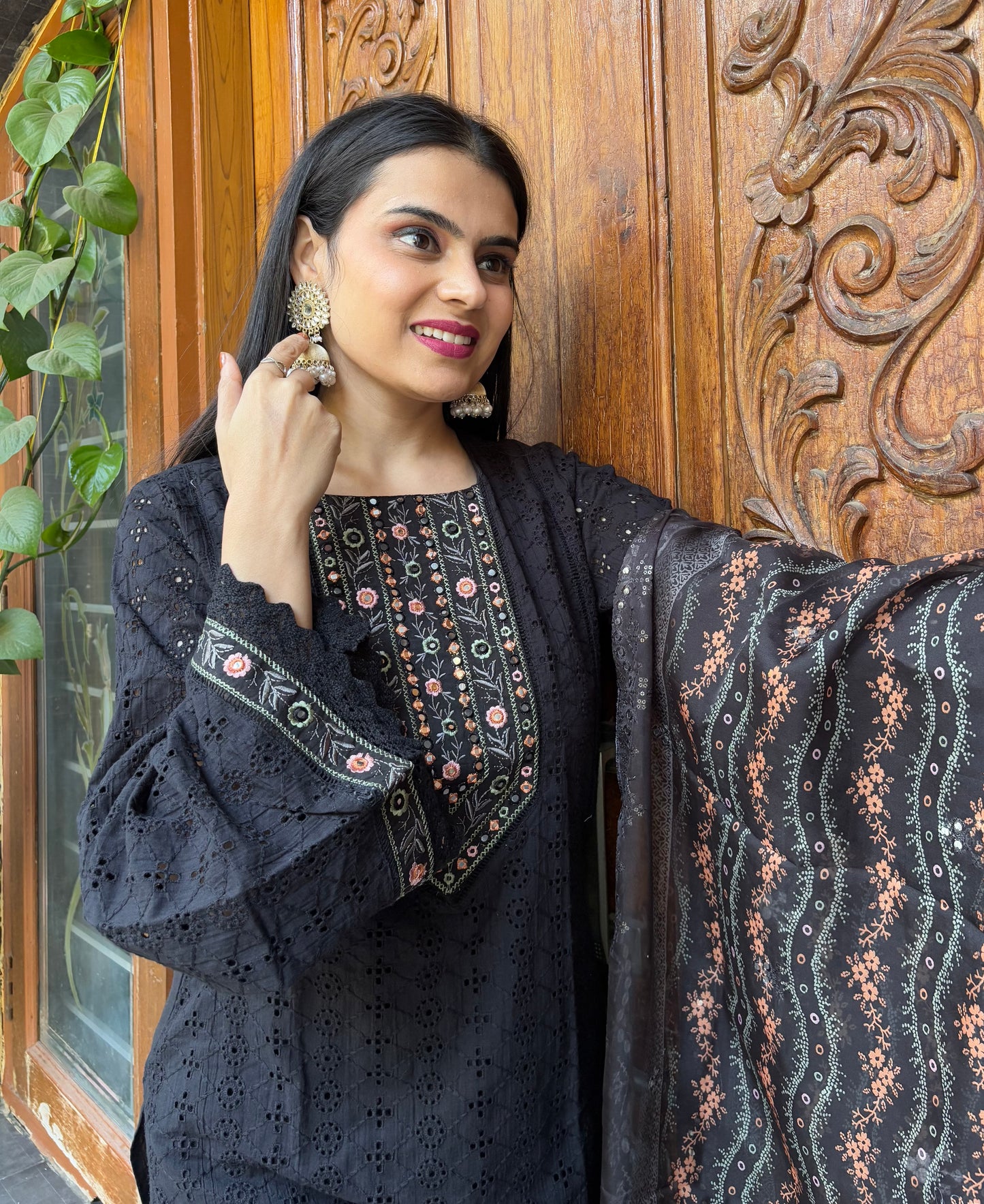 ELINA CHIKANKARI SUIT SET