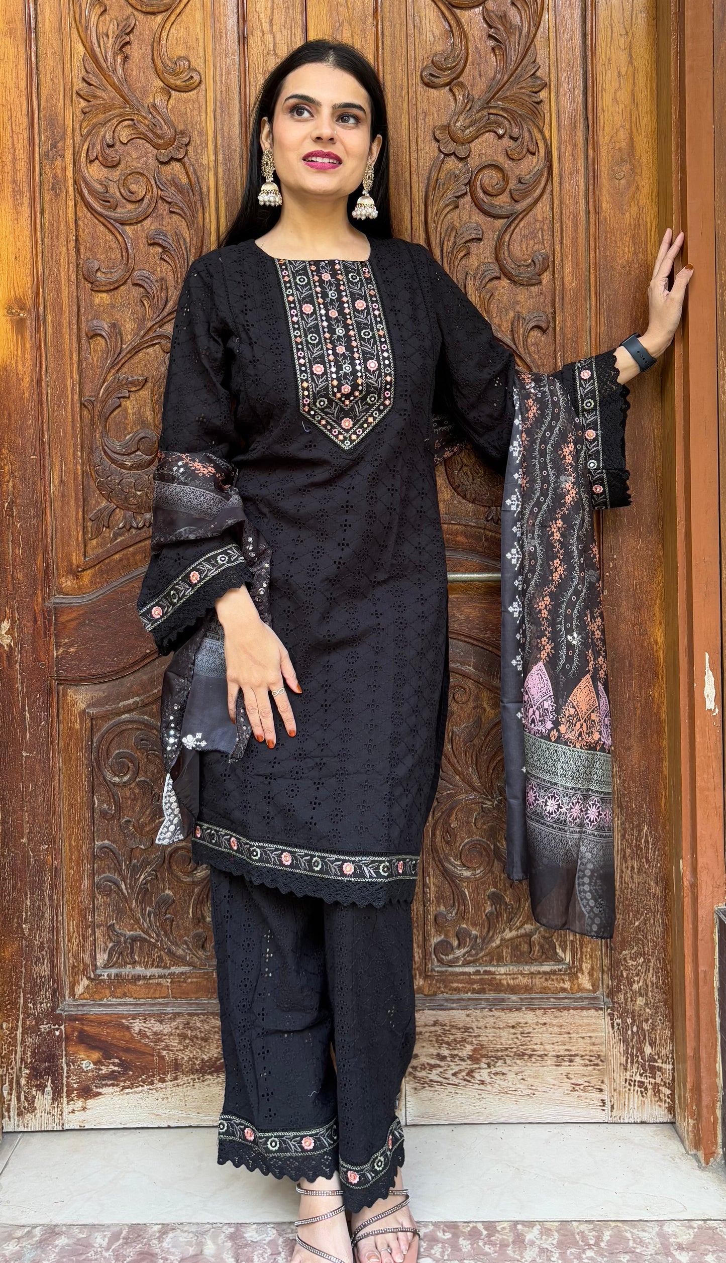 ELINA CHIKANKARI SUIT SET