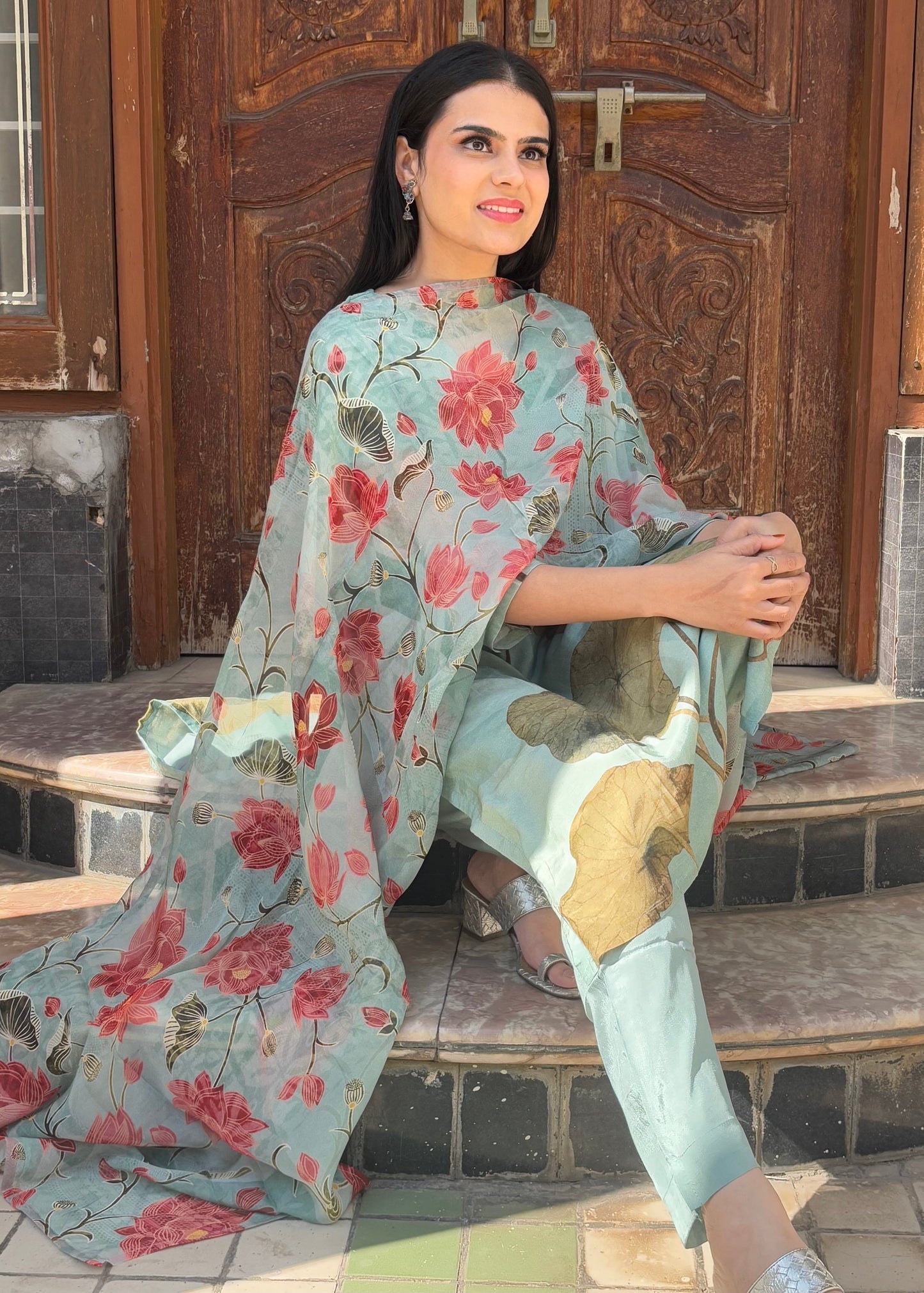 ARCHITA FLORAL SUIT SET