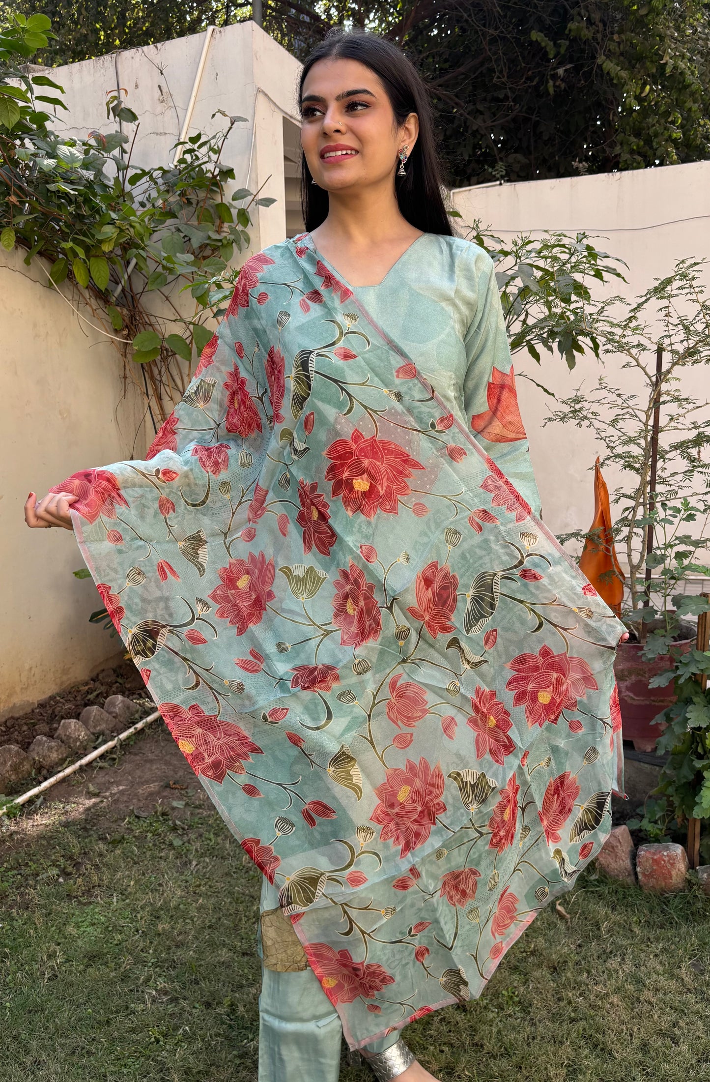 ARCHITA FLORAL SUIT SET