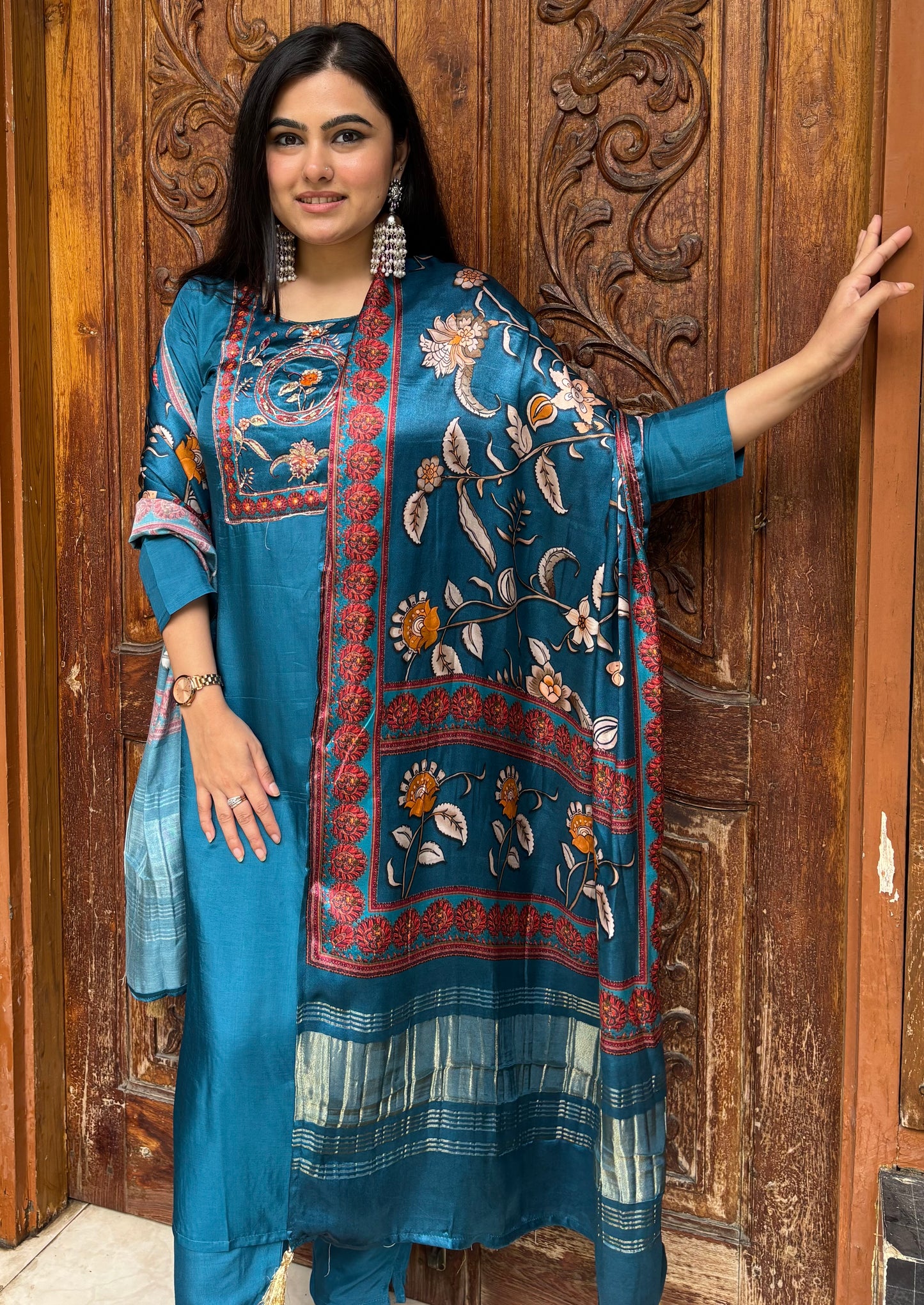 VAAYU GAJJI SILK SUIT SET