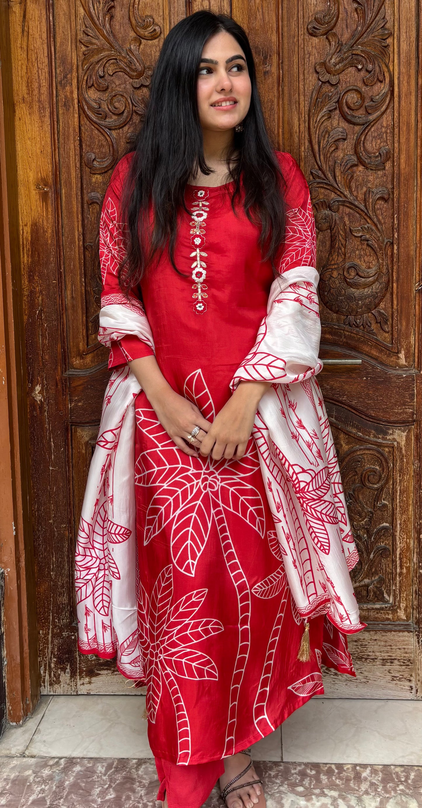 GRISHMA RED SUIT SET