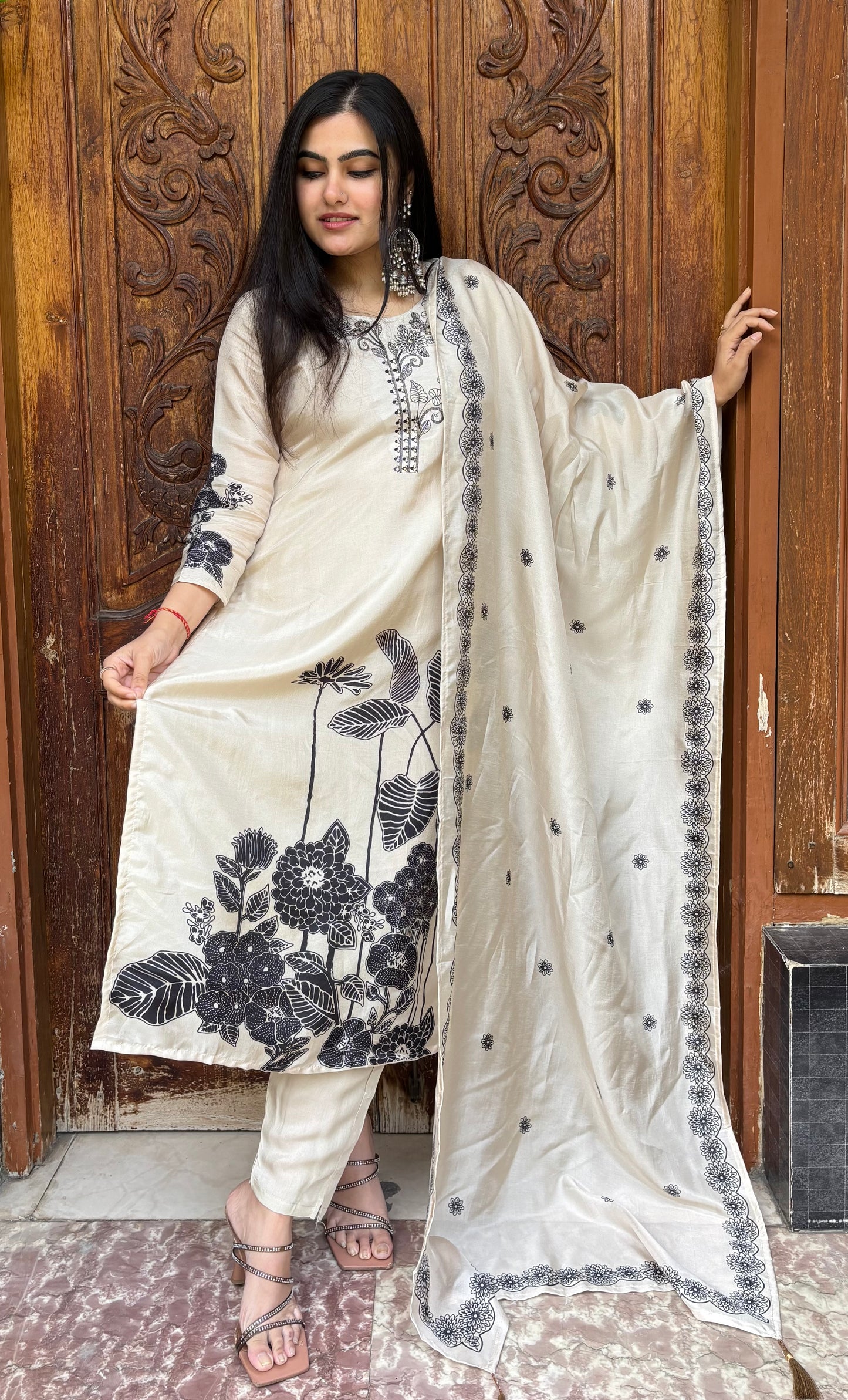 YATIKA CREAM BLACK SUIT SET