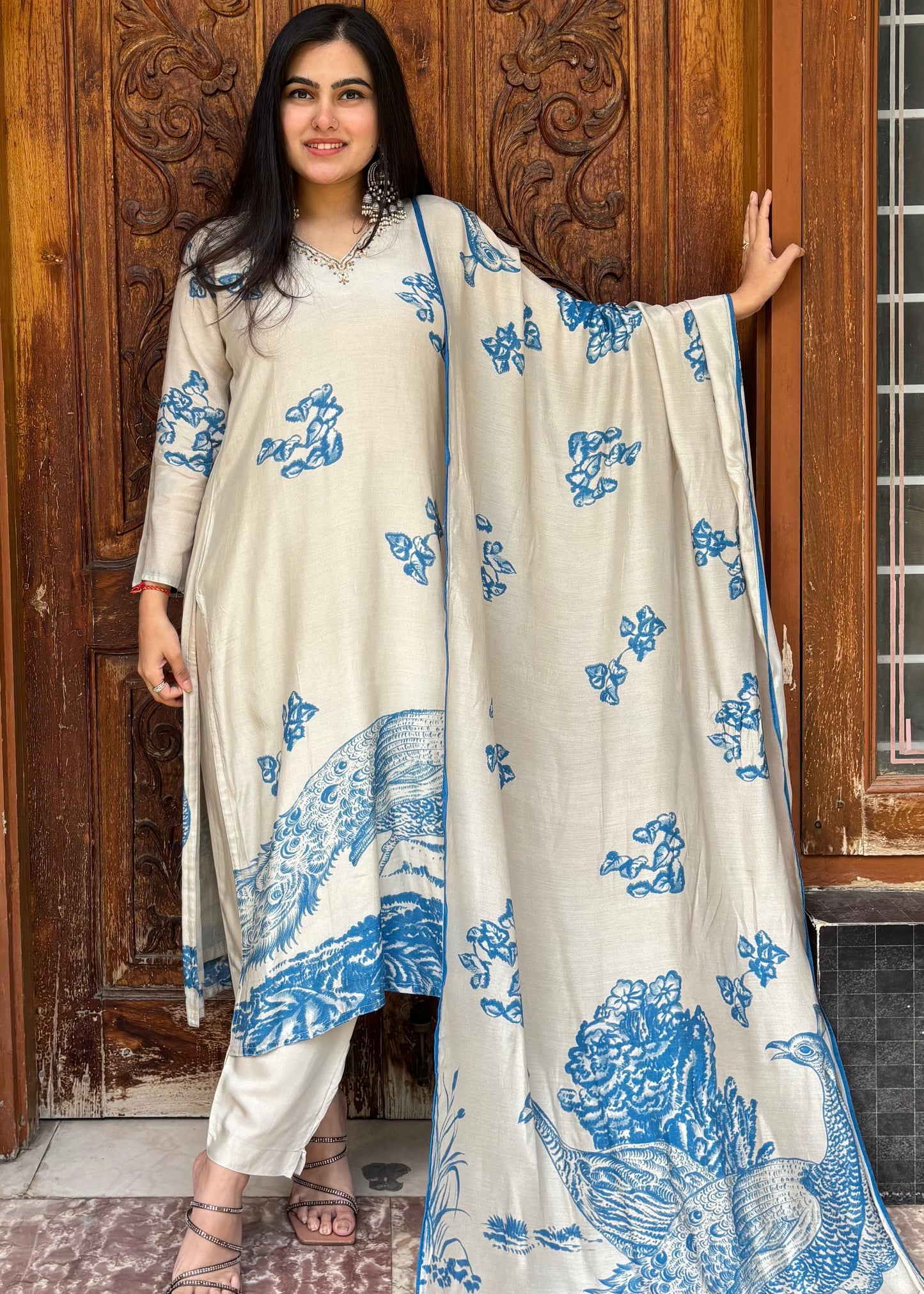 MOKSHA PEACOCK SUIT SET